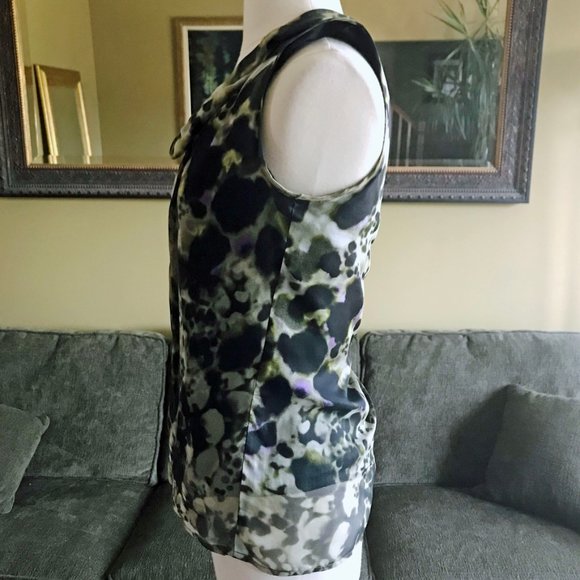 Tyler Kim watercolor sleeveless blouse - Picture 6 of 8